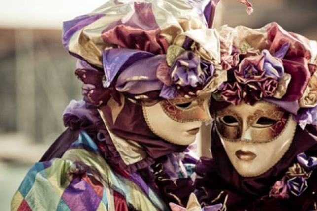Венецианский карнавал – яркие краски в тонущем городе