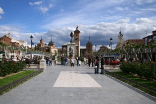 Университет и историческая часть города Алькала-де-Энарес