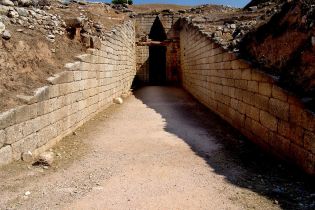 Археологические памятники Микен и Тиринфа